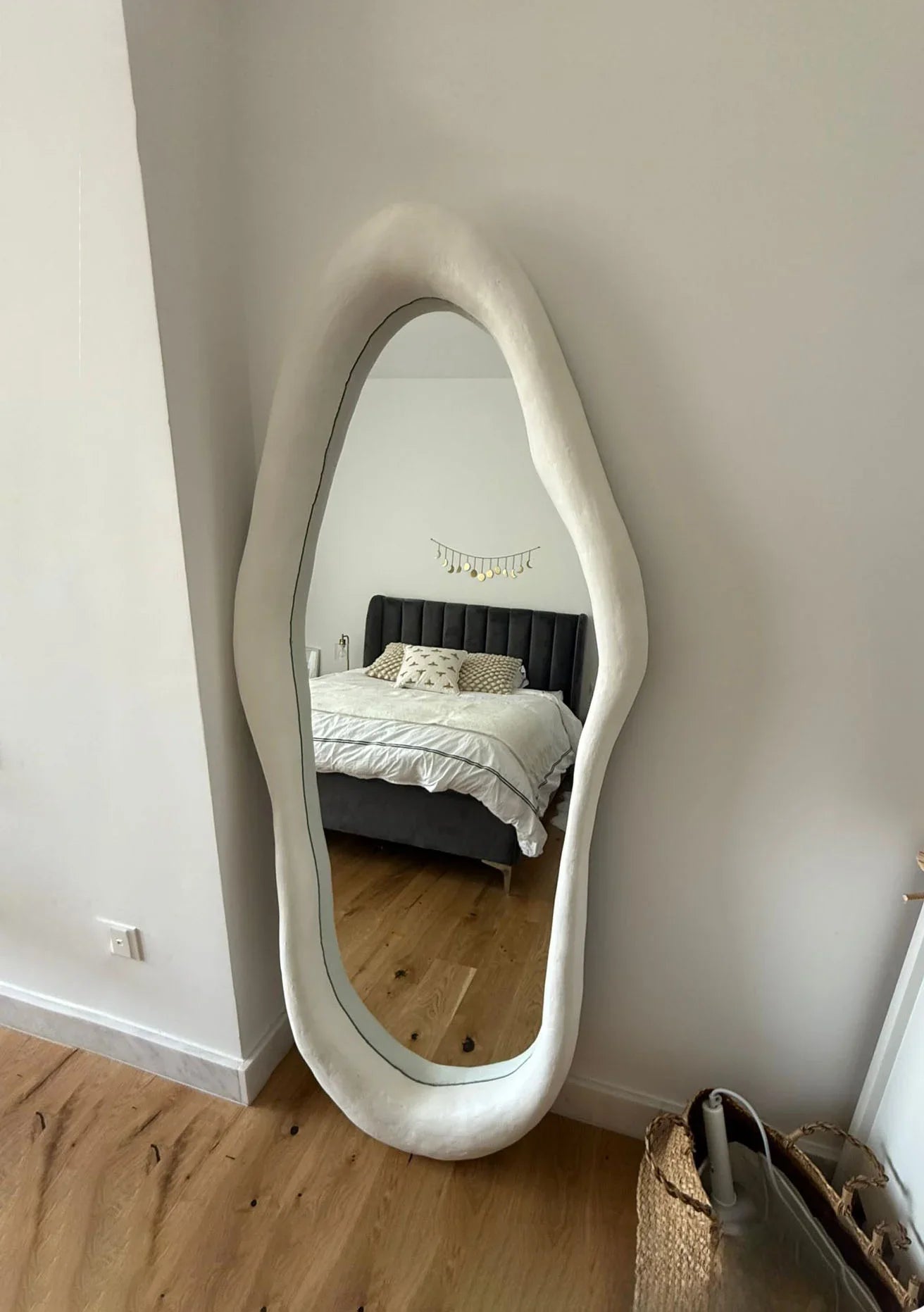 Miroir Amorphe - Longueur totale - Couleurs : Blanc ou Noir