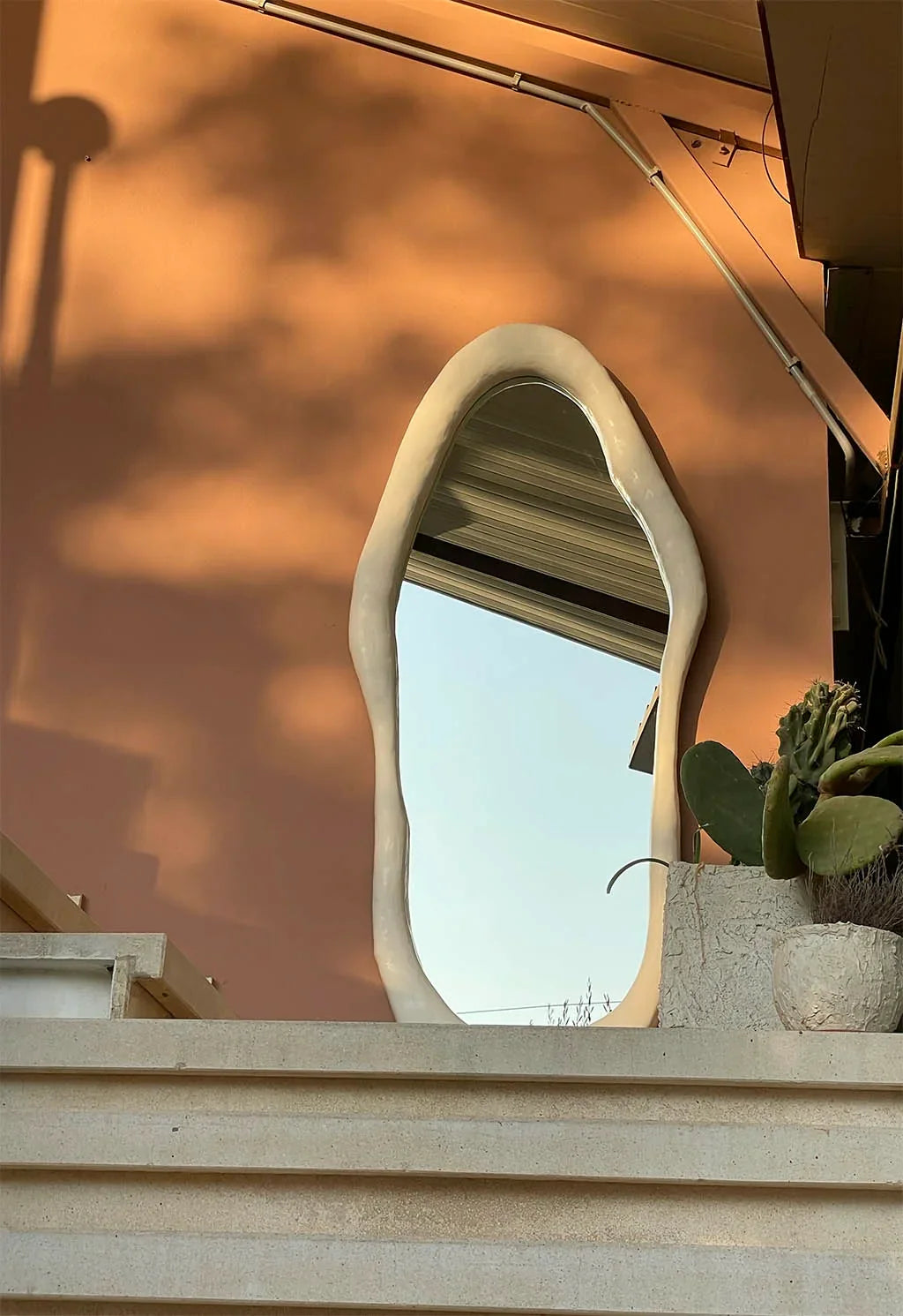 Miroir Amorphe - Longueur totale - Couleurs : Blanc ou Noir