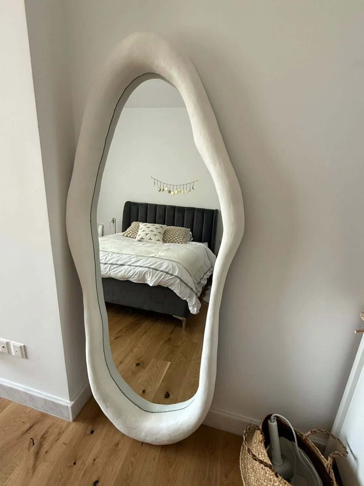 Miroir Amorphe - Longueur totale - Couleurs : Blanc ou Noir