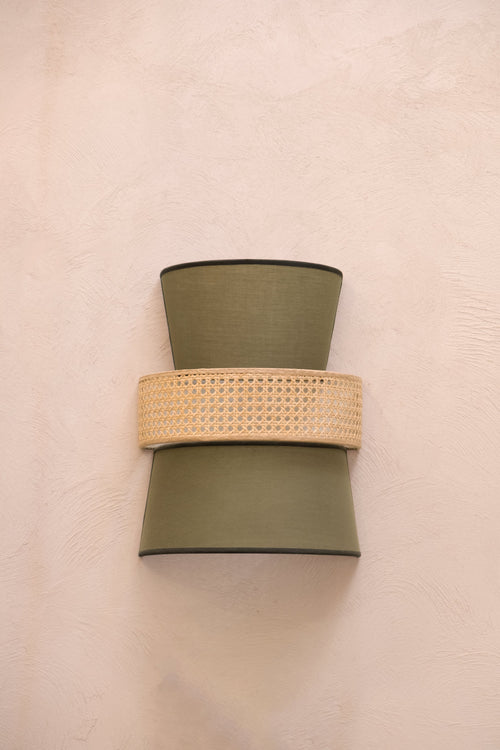 Applique en Cannage – Éclat Naturel et Charme Authentique